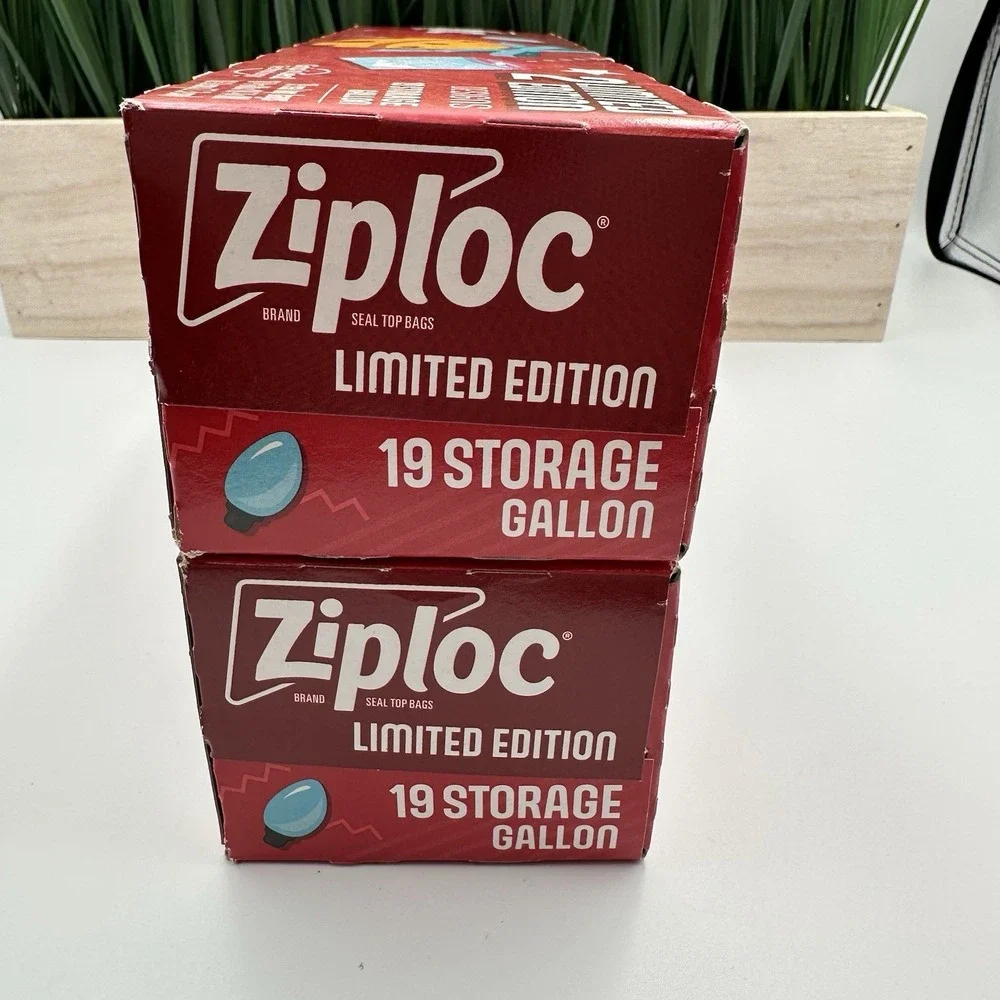 (2) Boxes ZIPLOC Gallon Christmas‎ Holiday Storage Bags 19 count Limited Edition